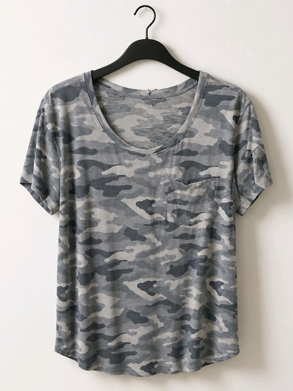 a.n.a Gray Camo Short Sleeve Pocket Tee